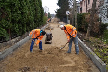 Ponad 1 mln zł więcej na chodniki i drogi w Ciec