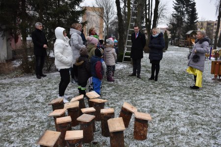 300 budek lęgowych dla ptaków