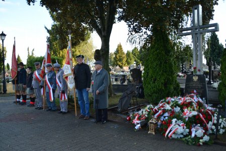 Uroczystość upamiętnienia poległych i pomordow