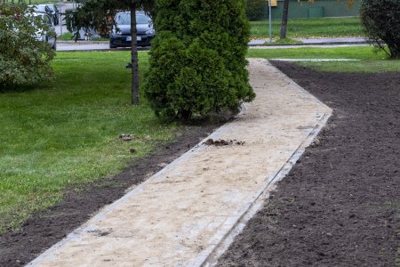 Zakończono remont chodnika przy ul. Powstańców 